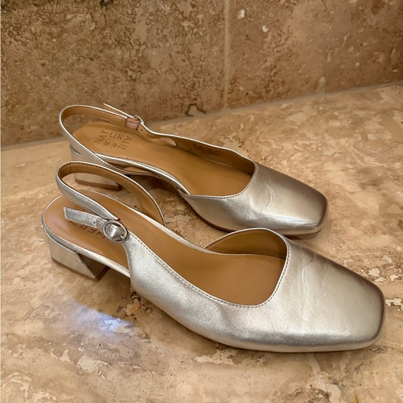 Naturalizer Silver Women's Slingback Shoes - Picture 6 of 7